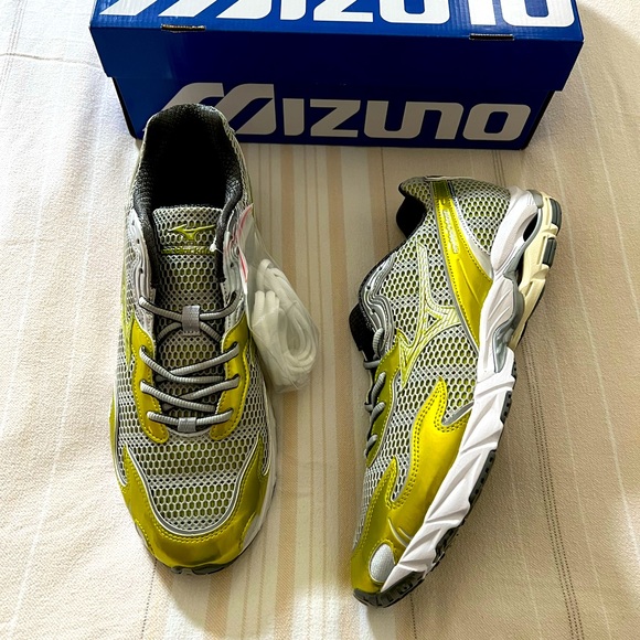Mizuno Wave Rider 10 